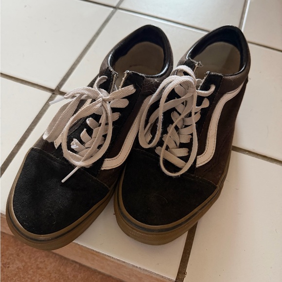 Vans - Picture 4 of 9